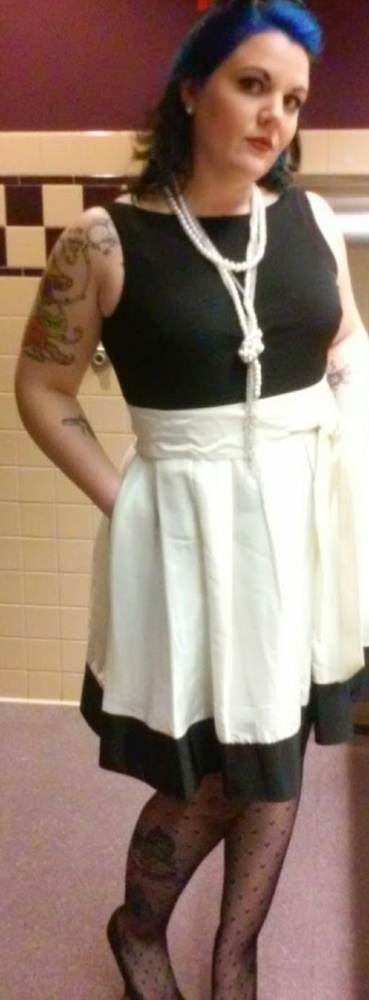 IT HAS POCKETS!